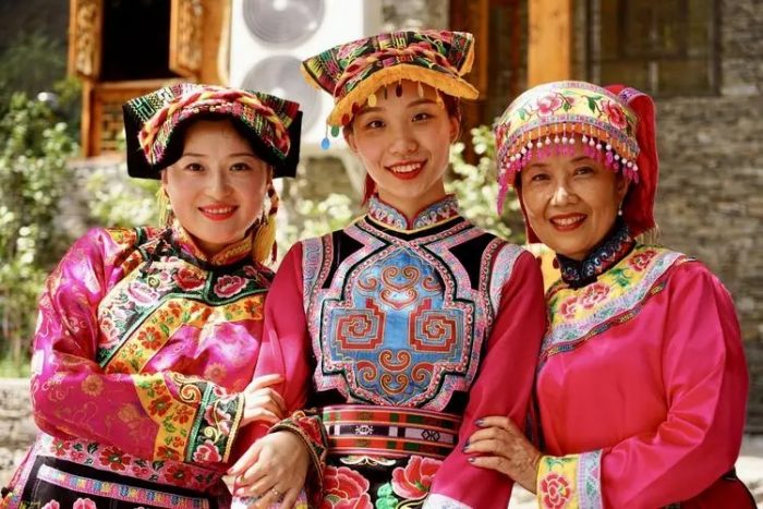 Chinese Ethnic Qiang, the only ethnic group recorded by oracle bones, now is writing a new chapter