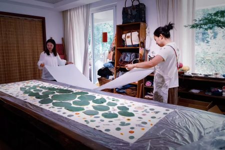 Plant dyeing course: in a beautiful traditional space learn natural plant dyeing !