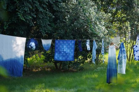 Indigo dyeing course: learn traditional indigo dyeing in an art studio !