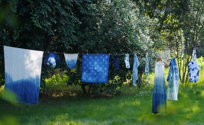 Indigo dyeing course: learn traditional indigo dyeing in an art studio !