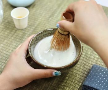 Chinese Tea Brewing Experience & Courses in Chengdu