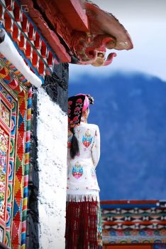 A Romantic and Impressive Honeymoon in China