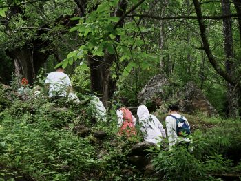 A Vacation in Tibetan Ancient Stone Village and Their Nature & Culture